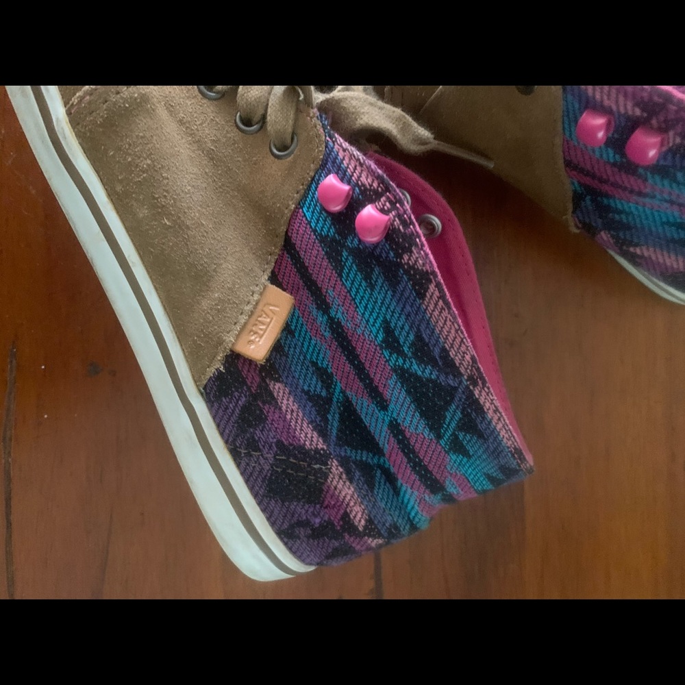 Vans - Picture 4 of 11